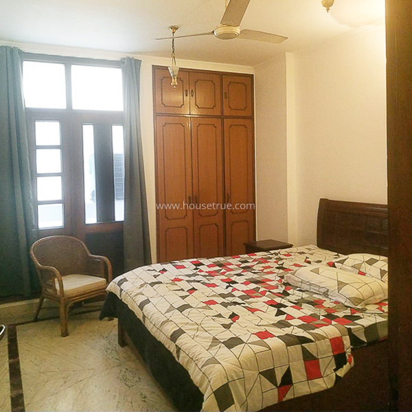 3 BHK Flat For Rent in Safdarjung Enclave