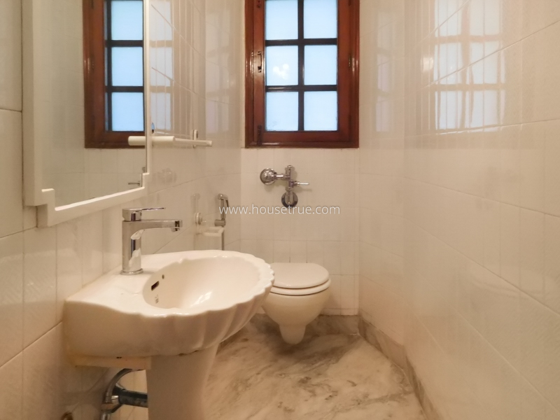 4 BHK Duplex For Rent in Anand Niketan