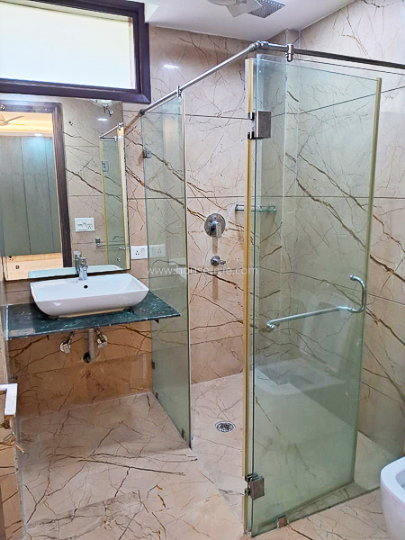 3 BHK Flat For Rent in Defence Colony