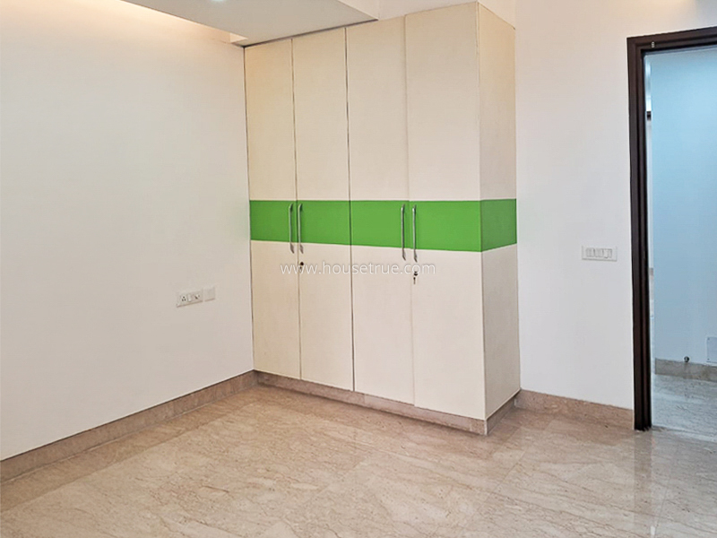 3 BHK Flat For Rent in Defence Colony