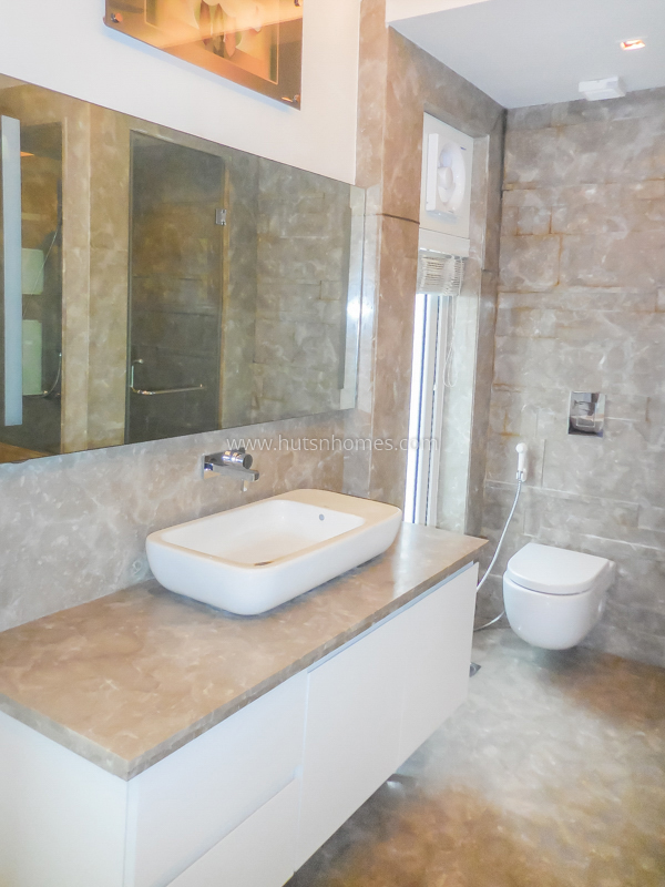 4 BHK Flat For Rent in Gulmohar Park