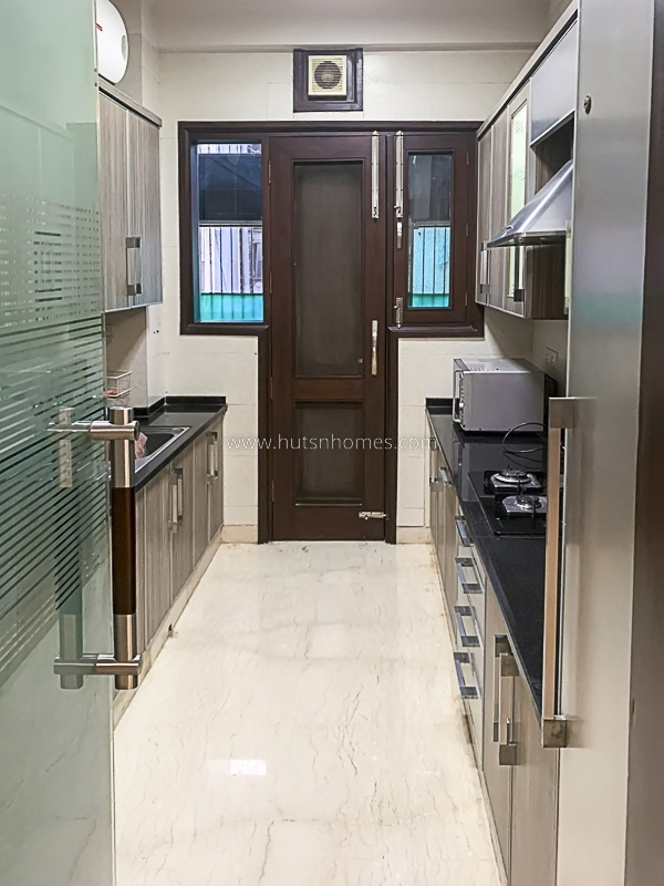 3 BHK Flat For Rent in Defence Colony