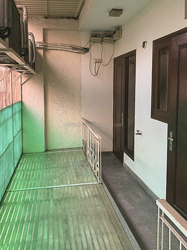 3 BHK Flat For Rent in Defence Colony