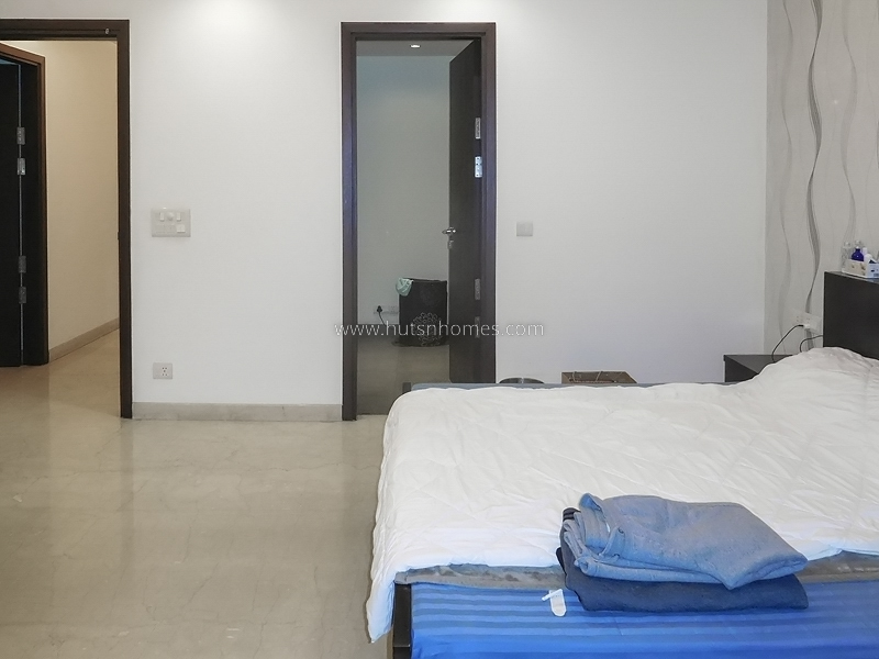 3 BHK Flat For Rent in New Friends Colony