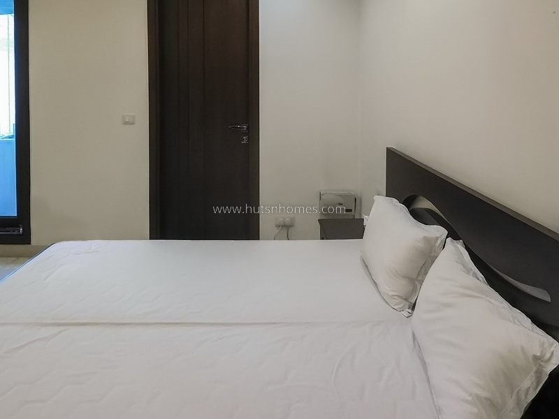 3 BHK Flat For Rent in New Friends Colony