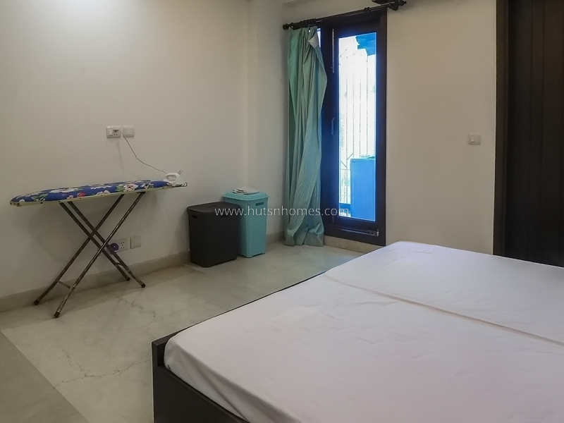 3 BHK Flat For Rent in New Friends Colony