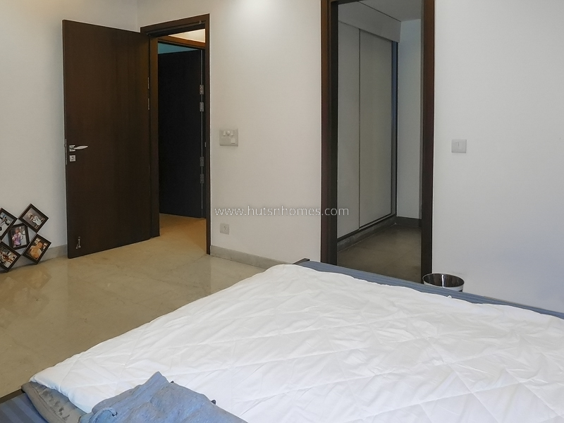 3 BHK Flat For Rent in New Friends Colony