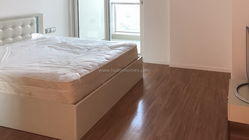 4 BHK Condo For Rent in Golf Course Road
