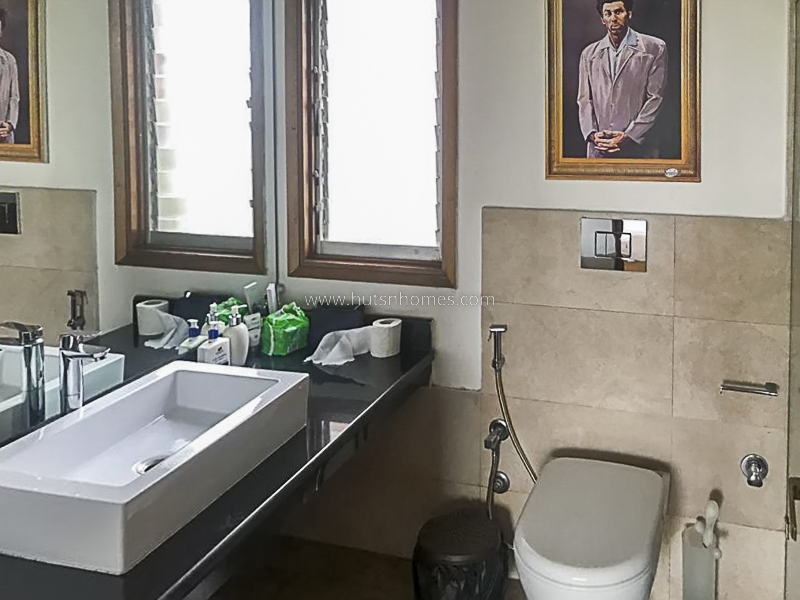 3 BHK Builder Floor For Rent in Gulmohar Park