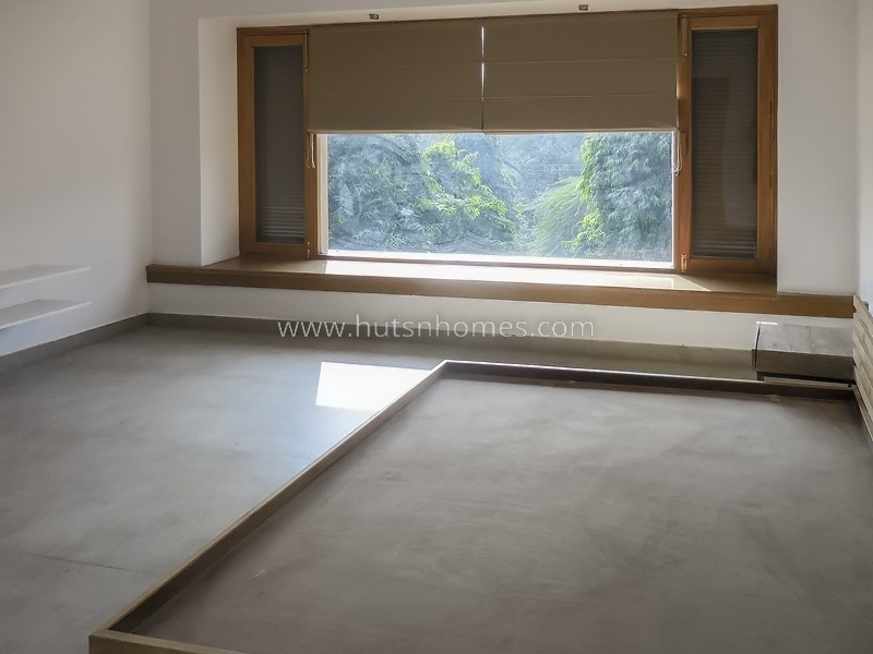 3 BHK Builder Floor For Rent in Gulmohar Park