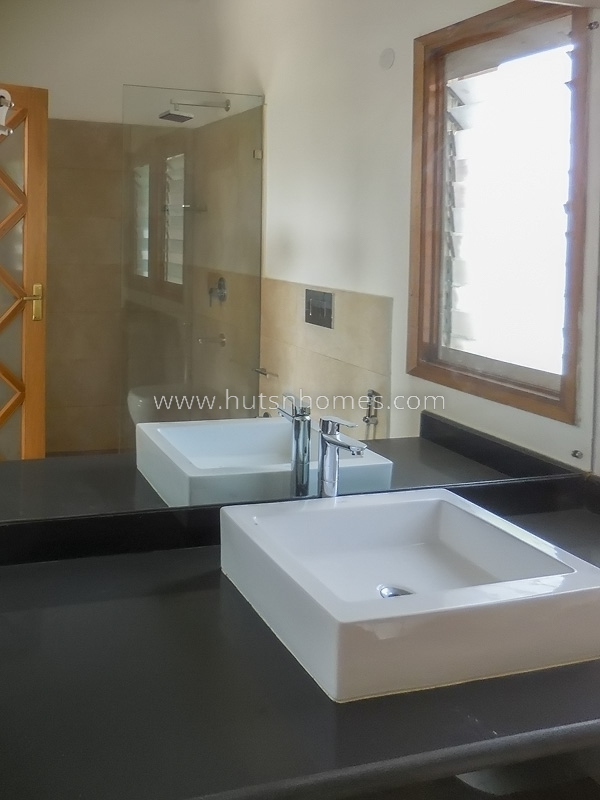3 BHK Builder Floor For Rent in Gulmohar Park