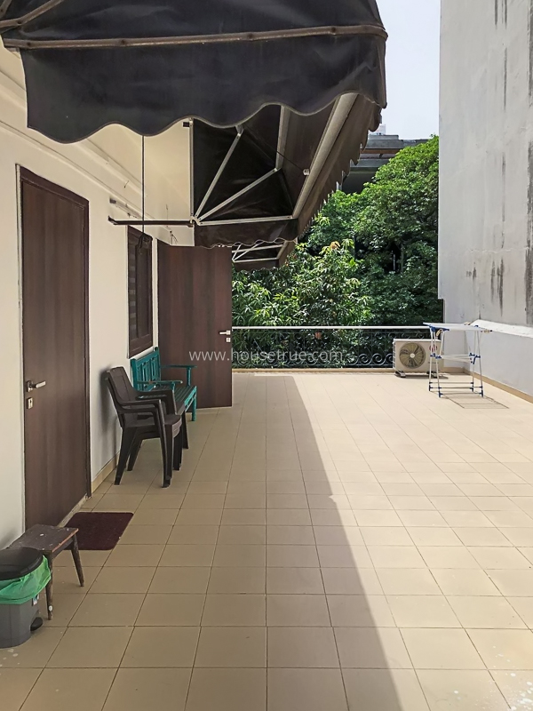 2 BHK Flat For Rent in Defence Colony