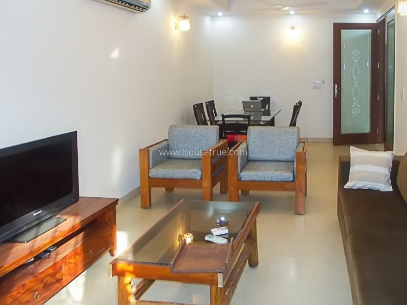 3 BHK Flat For Rent in Defence Colony
