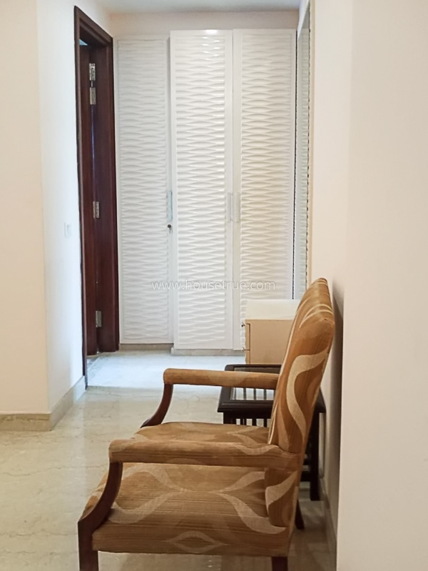 3 BHK Flat For Rent in Defence Colony