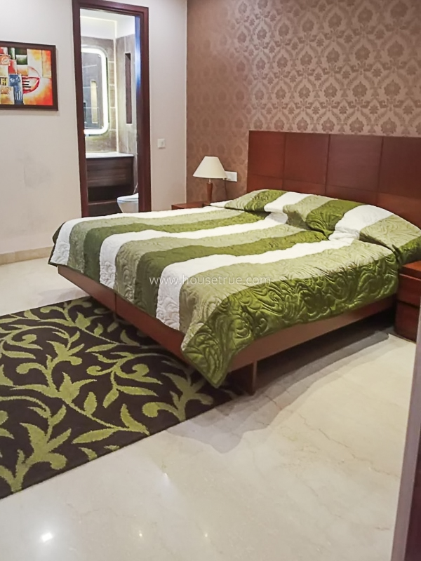 3 BHK Flat For Rent in Defence Colony
