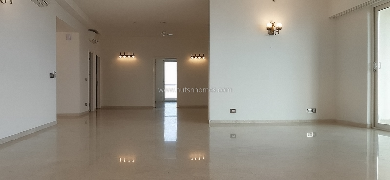4 BHK Condo For Rent in Golf Course Road