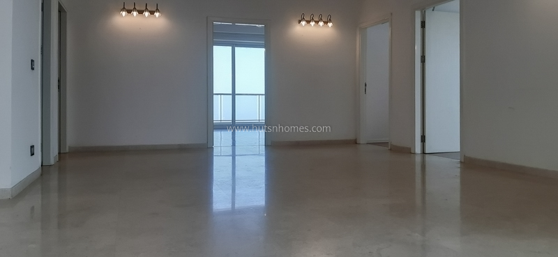 4 BHK Condo For Rent in Golf Course Road