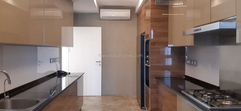 4 BHK Condo For Rent in Golf Course Road