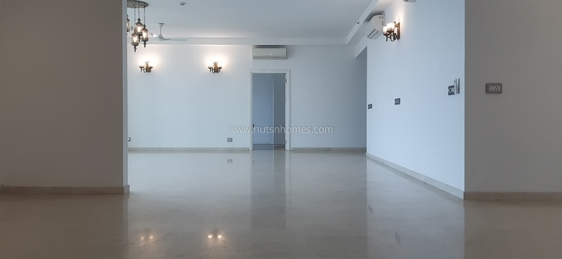 4 BHK Condo For Rent in Golf Course Road