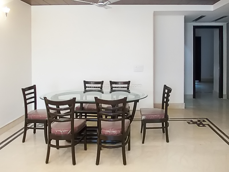 3 BHK Flat For Rent in Defence Colony