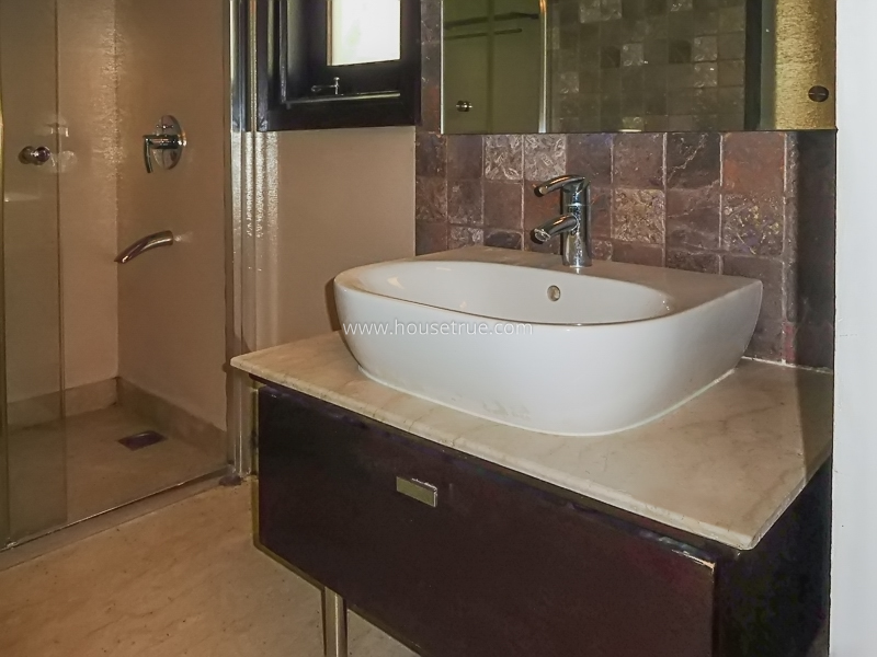 4 BHK Builder Floor For Rent in Vasant Vihar