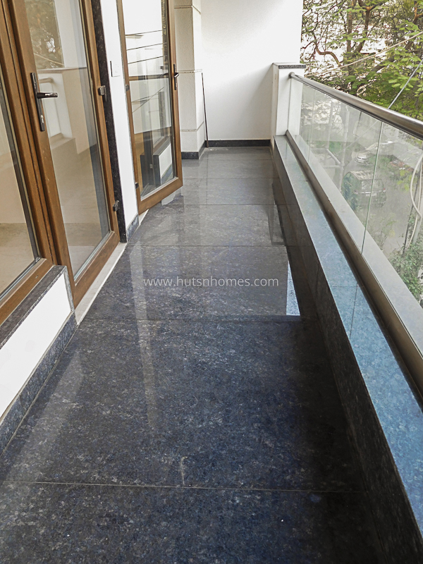 3 BHK Flat For Rent in Defence Colony