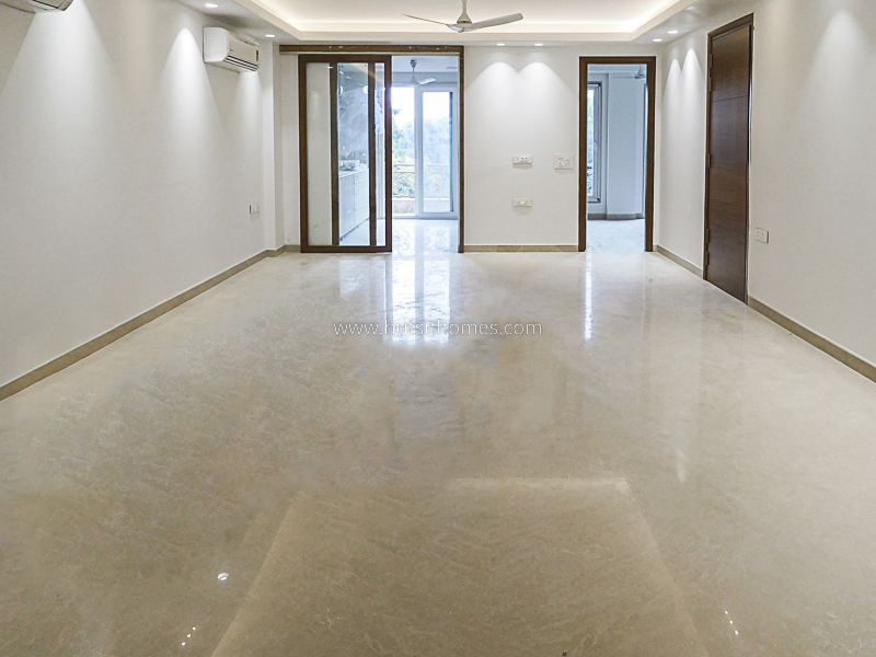 3 BHK Flat For Rent in Defence Colony