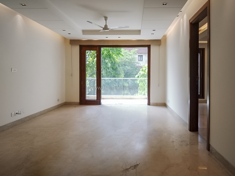 4 BHK Flat For Rent in Vasant Vihar