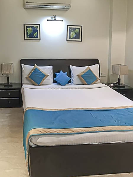 3 BHK Builder Floor For Rent in Defence Colony