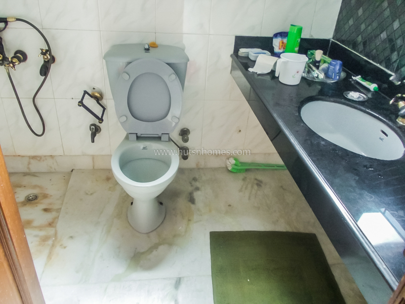 4 BHK Duplex For Rent in Nizamuddin East