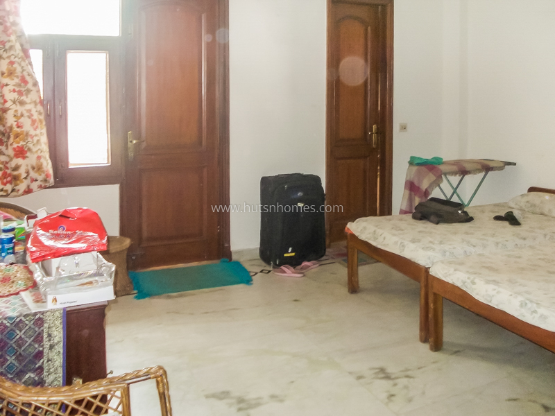 4 BHK Duplex For Rent in Nizamuddin East