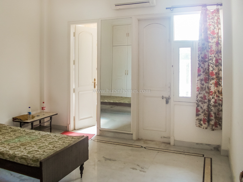 4 BHK Duplex For Rent in Nizamuddin East