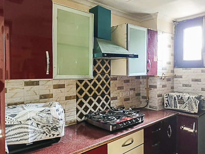 3 BHK Flat For Rent in Defence Colony
