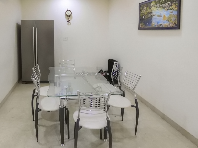 3 BHK Flat For Rent in Defence Colony
