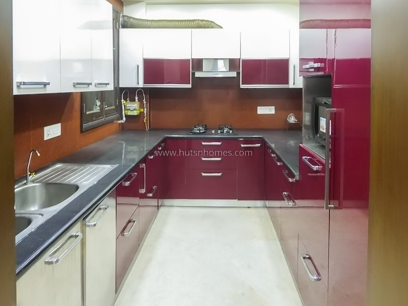 3 BHK Flat For Rent in Defence Colony