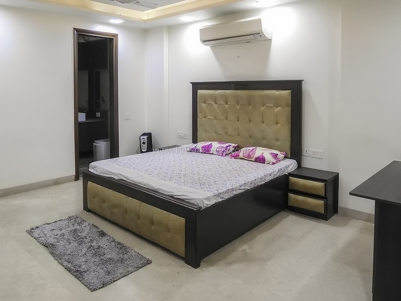 3 BHK Flat For Rent in Defence Colony