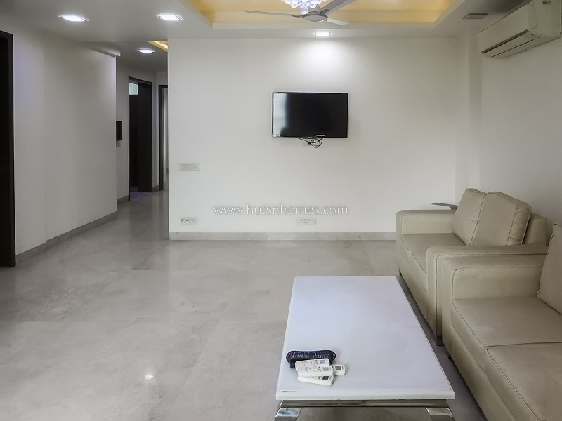 3 BHK Flat For Rent in Defence Colony