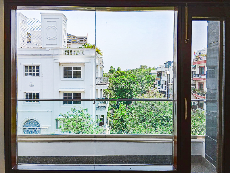3 BHK Flat For Rent in Defence Colony