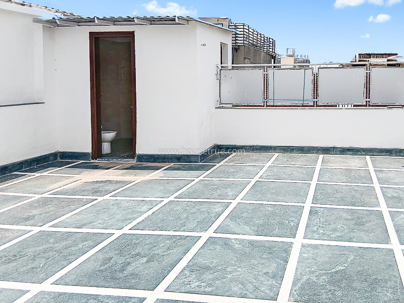 3 BHK Flat For Rent in Defence Colony
