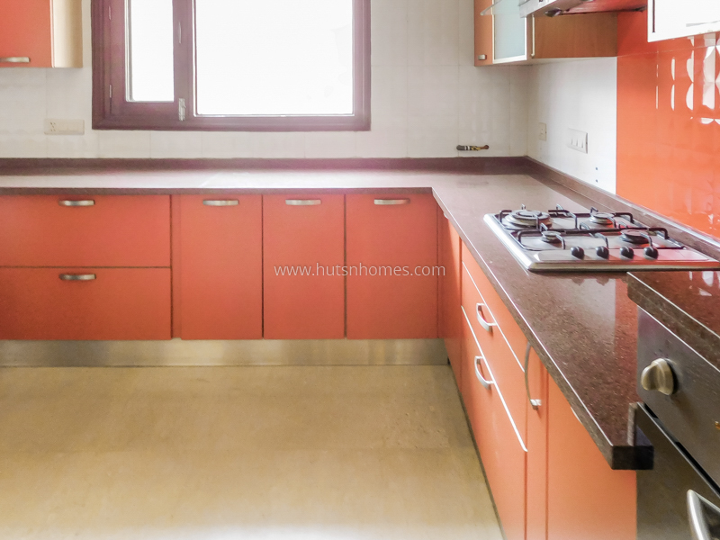 4 BHK Flat For Rent in New Friends Colony