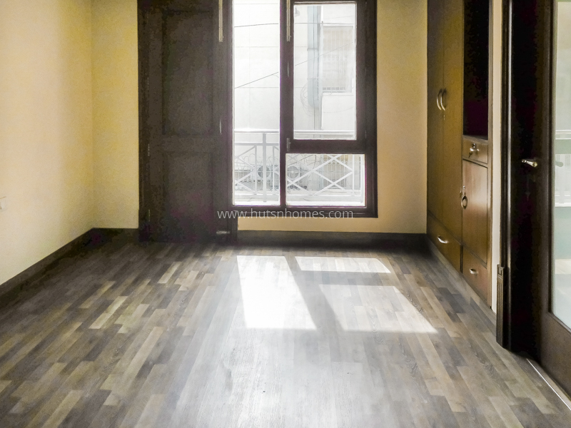 4 BHK Flat For Rent in New Friends Colony