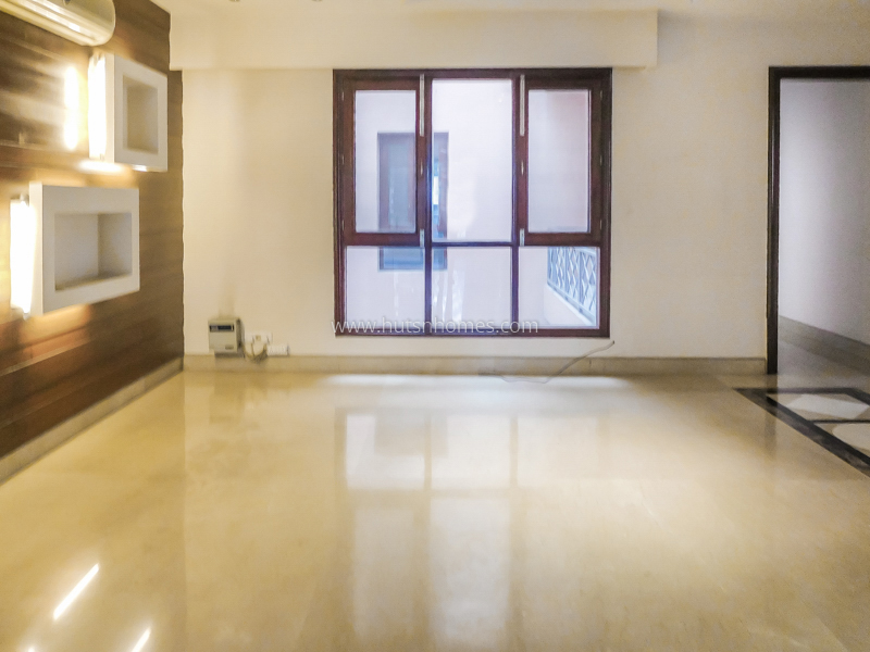 4 BHK Flat For Rent in New Friends Colony