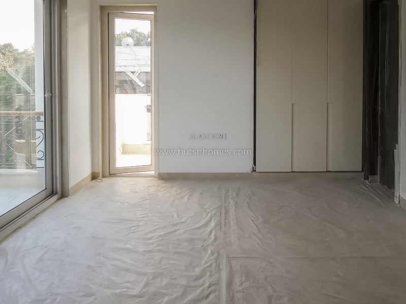 3 BHK Flat For Rent in Vasant Vihar