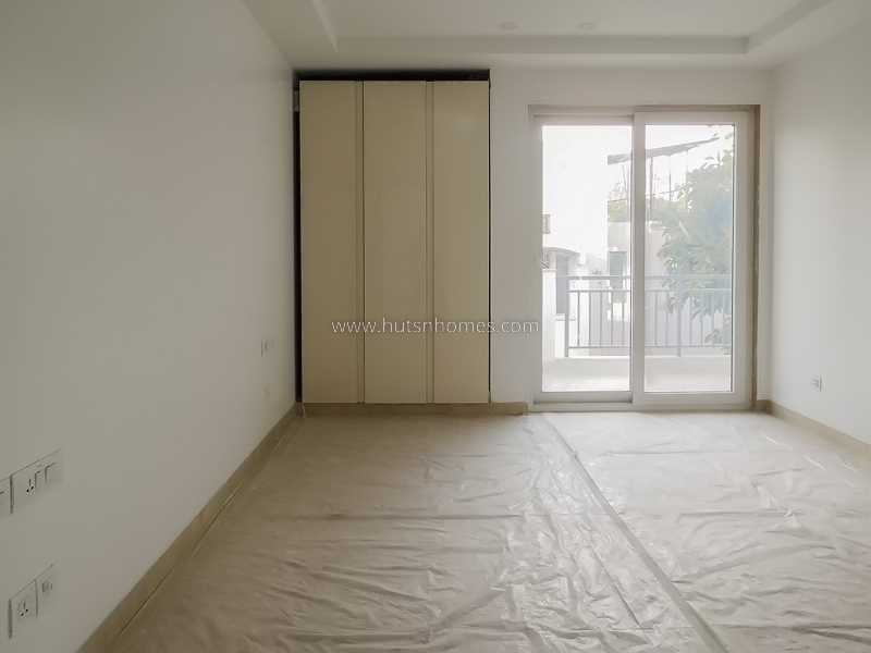 3 BHK Flat For Rent in Vasant Vihar