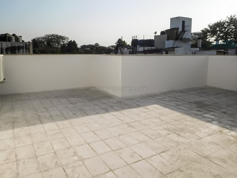 3 BHK Flat For Rent in Vasant Vihar