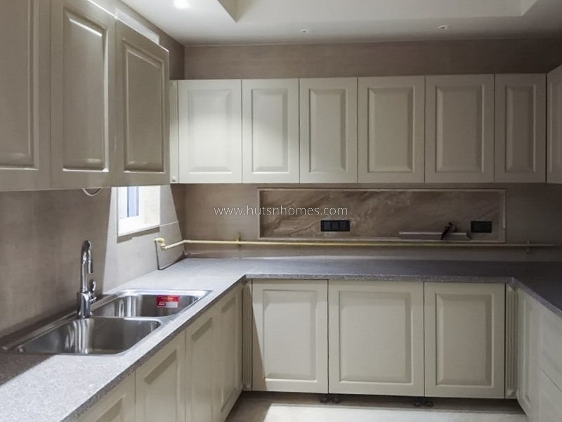 3 BHK Flat For Rent in Vasant Vihar