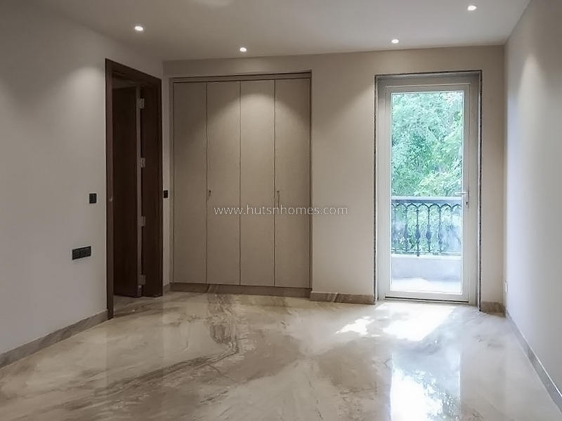 3 BHK Flat For Rent in Vasant Vihar