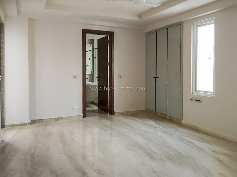 3 BHK Flat For Rent in Vasant Vihar