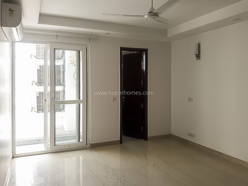 3 BHK Flat For Rent in Vasant Vihar
