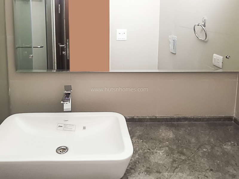 3 BHK Flat For Rent in Vasant Vihar